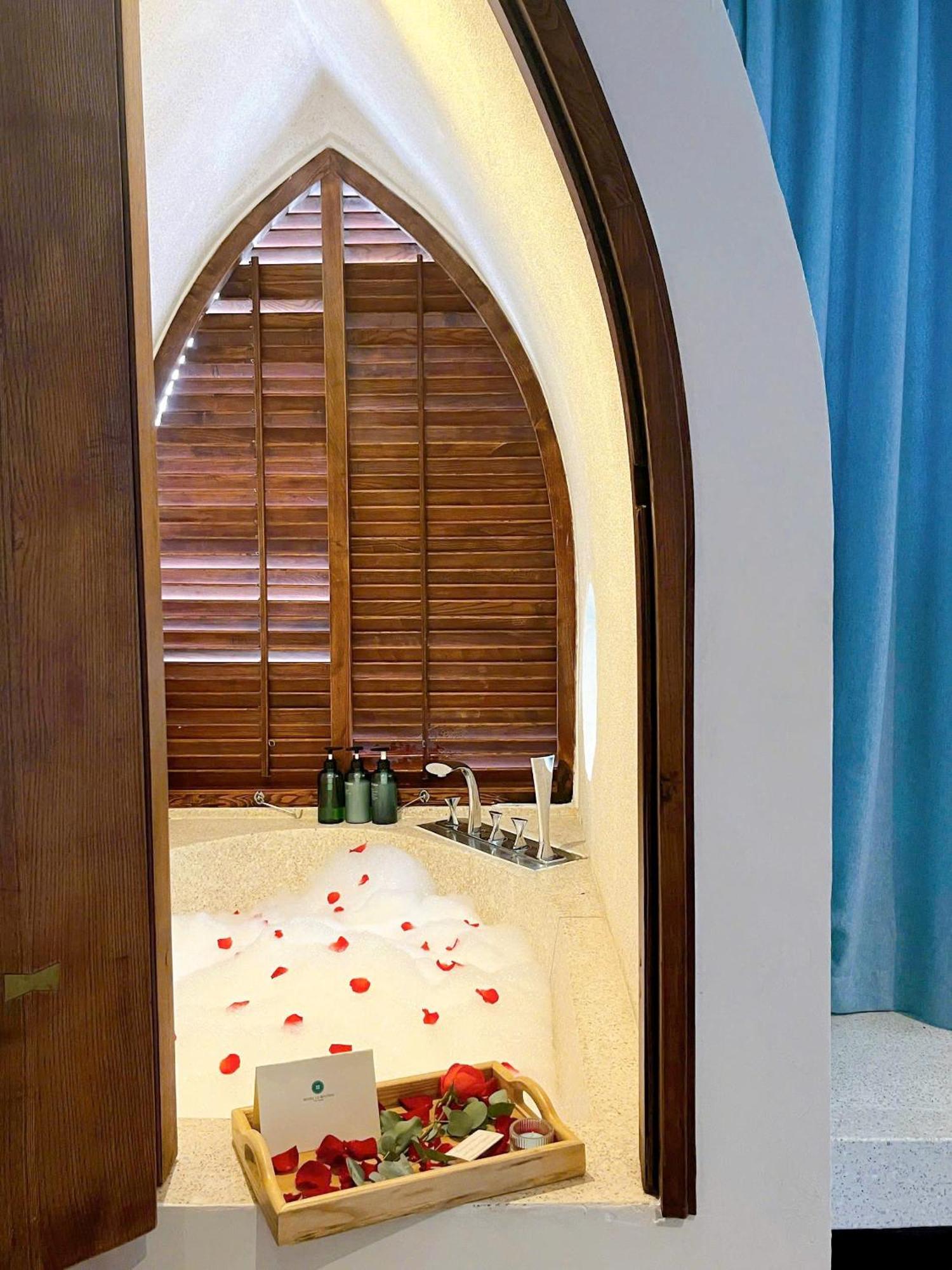Hotel Le Bouton Da Nang Esterno foto